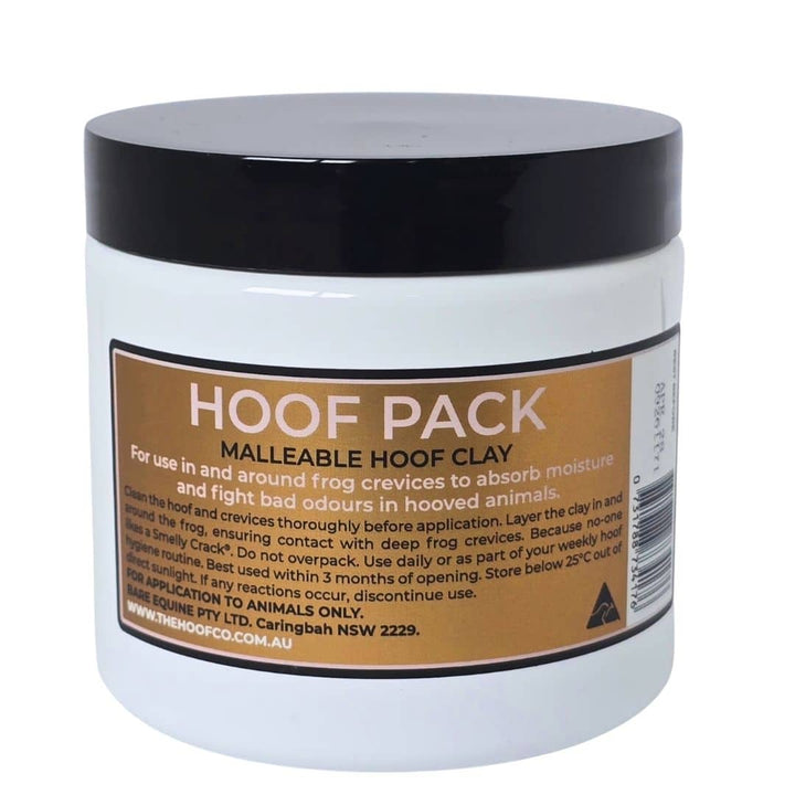 750g jar of Hoof Pack Hoof Clay for horse hoof care